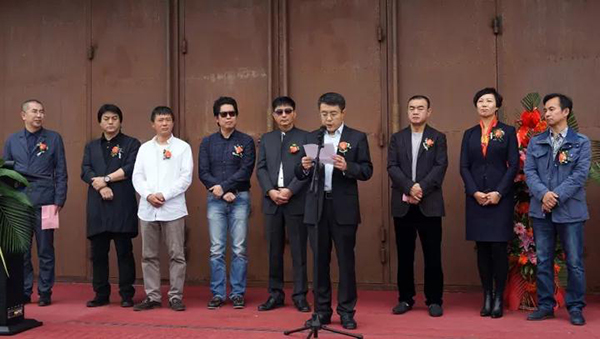 黑龍江工程學(xué)院黨委副書記楊弘宇在開幕式上致辭.jpg